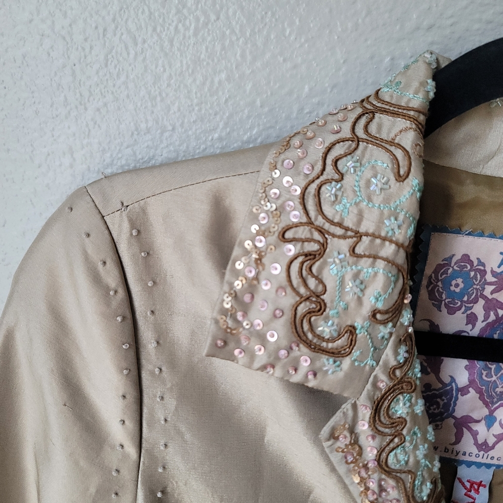 Johnny Was Biya Beaded Embroidery Silk Midi Jacket Size Medium Color Pebble NWT - Picture 3 of 16